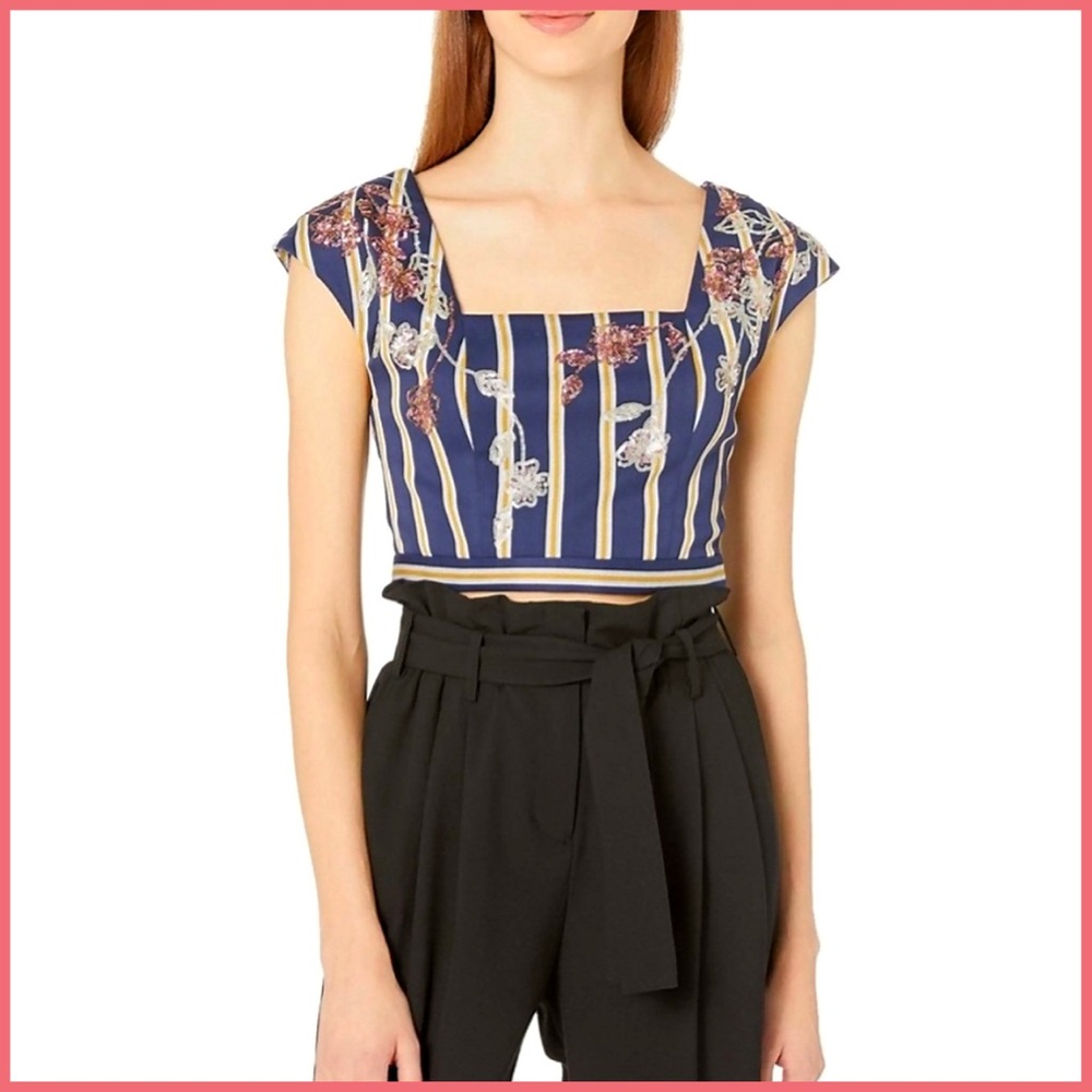BCBGMaxAzria Blue Floral Sequin Embellished Cropped Top - Picture 10 of 12
